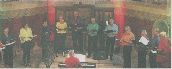 Mit Rock und Pop überzeugte der kleine Chor Buldern beim ausverkauften Konzert der Ortsgemeinschaft in der Alten Kirche.